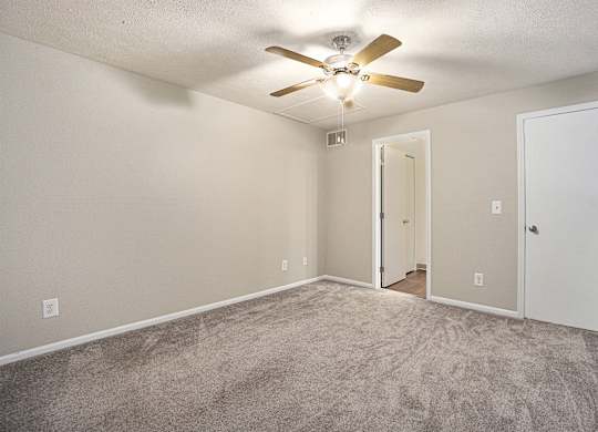 The Vista Apartments and Townhomes Bedroom