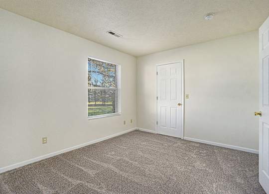 The Vista Apartments and Townhomes