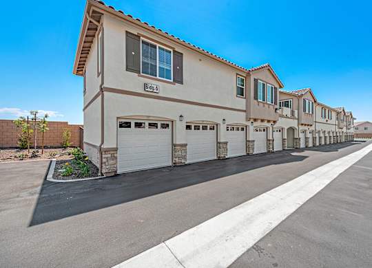 Ample Parking Area And Detached Garages Available at LEVANTE APARTMENT HOMES, Fontana, California