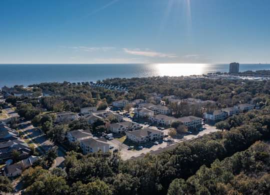 Arial view of Grande View Apartments in Biloxi, M
