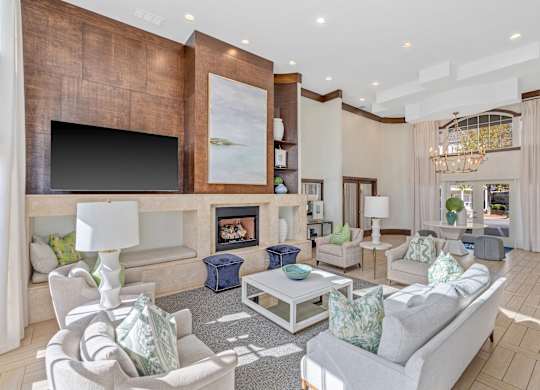 Resident lounge at Magnolia Preserve in Dothan, AL