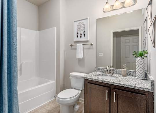En-Suite bath at Magnolia Preserve in Dothan, AL