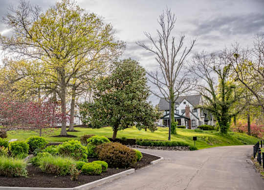 lush landscaping and stunning views at Saddlebrook at Tates Creek Apartments in Lexington, KY
