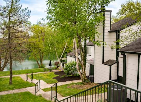 Lake view apartments at Saddlebrook at Tates Creek Apartments in Lexington, KY