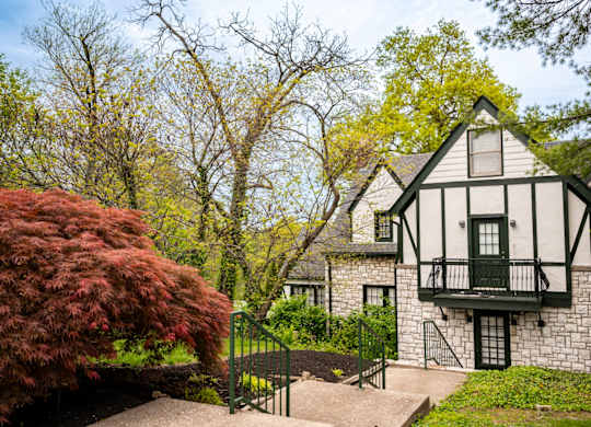 Estate home for rent at Saddlebrook at Tates Creek Apartments in Lexington, KY