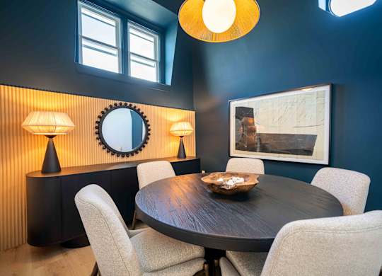 Meeting Lounge