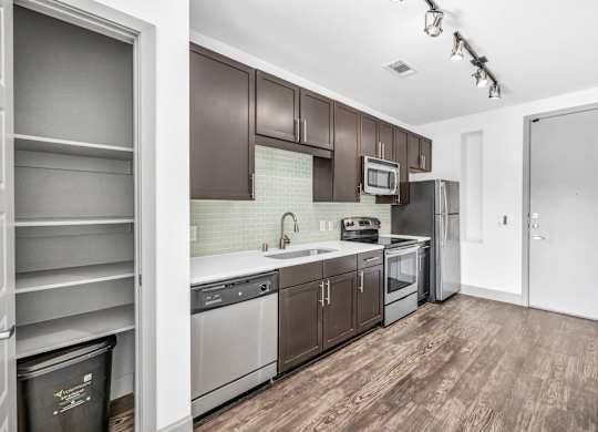 A modern kitchen at Markethaus 3700 in Plano Texas.