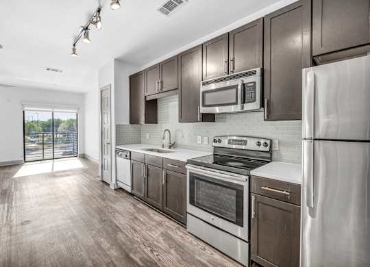 A modern kitchen at Markethaus 3700 in Plano Texas