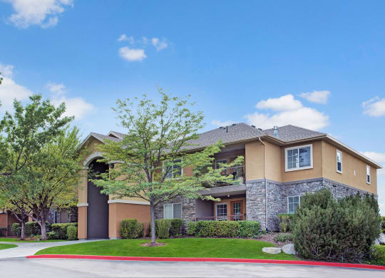 Legends at River Oaks Exterior View, Dean Weidner Investments