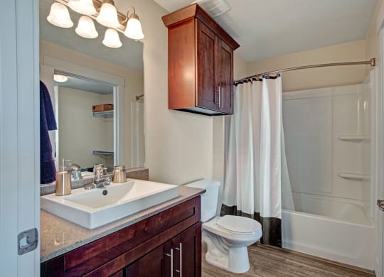 Velo on the Boulevard bathroom, Weidner Real Estate Properties