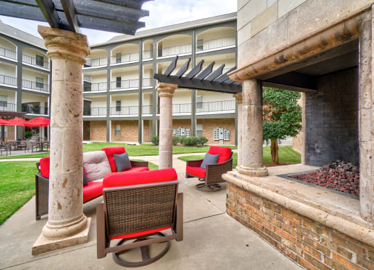 Aviare-Arts-Outdoor-Fireplace