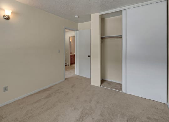 The Legacy Apartments - Bedroom