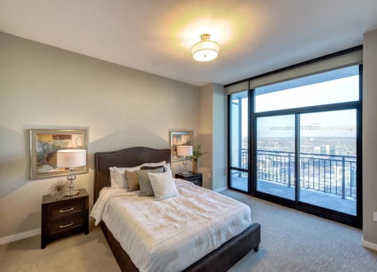 Nic on 5th Apartments in Minneapolis, Minnesota- Beautiful Downtown West Minneapolis floorplan with floor to ceiling windows