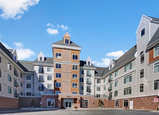Park Plaza II Apartments - Exterior