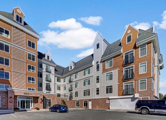 Park Plaza II Apartments - Exterior