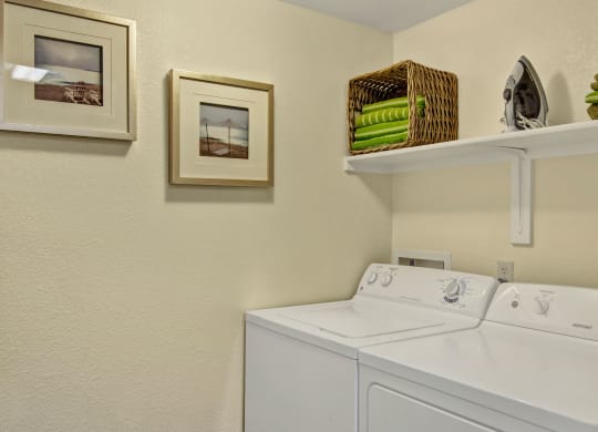 Reserve at Arrowhead Laundry