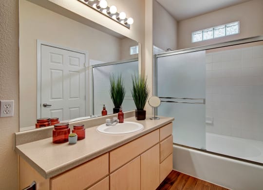 Sonoma Landing Bathroom
