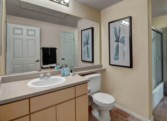 Sonoma Landing Bathroom