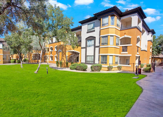 Sonoma Landing Exterior Views
