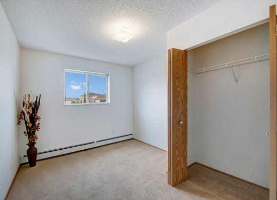 Aspen Terrace Bedroom Apartments in Camrose, AB