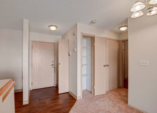 Manning Crossing Entry Way Apartments for rent in Edmonton, AB