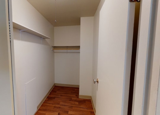 Park Place South Walk-in Closet Apartments for rent in Edmonton, AB