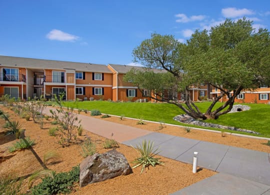 Indigo Apartments Green Space