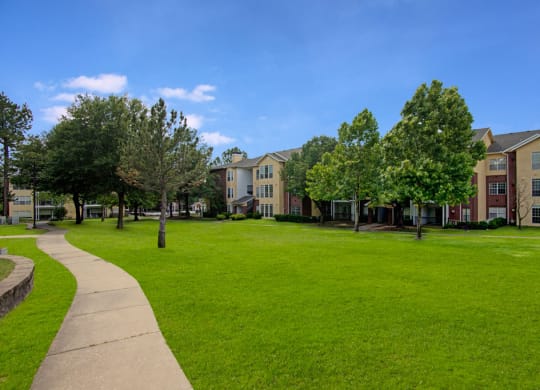 Lincoln Villas on Memorial Lawn
