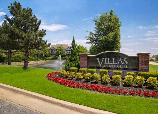 Lincoln Villas on Memorial Sign