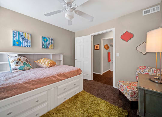 Summit Pointe Bedroom 2