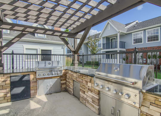 Villas at Countryside Grill Area