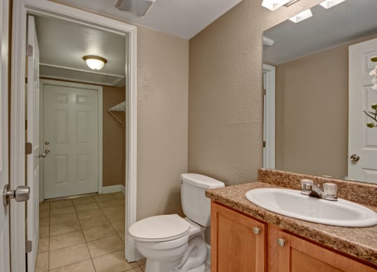 Las Colinas Bathroom Apartments for rent in Midland, TX