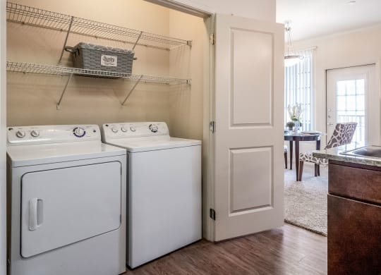 Le Mirage Apartments In-Unit Washer and Dryer Midland Odessa Texas Apartments