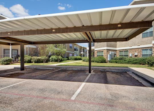 Mission Green Parking Apartment near Midland, Texas