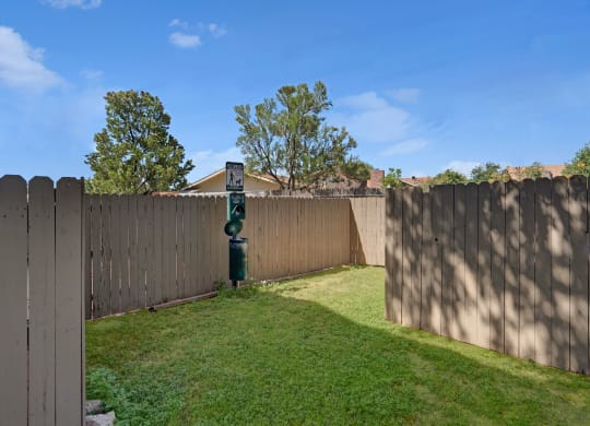 Summertree Place Dog Park Apartments near Midland, Texas