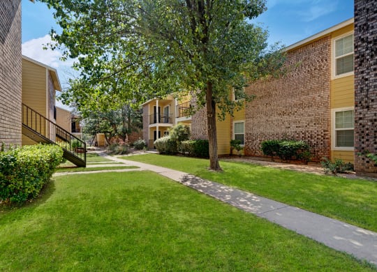 The Bradford Outdoor Walkway Midland Texas Apartments