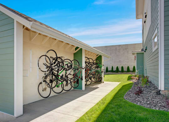 600 riverside bicycle storage Apartments in Wenatchee, WA