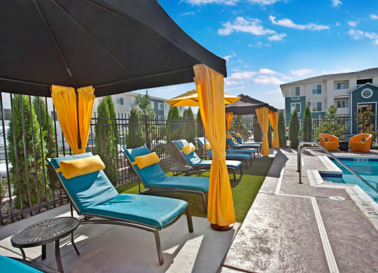 600 riverside outdoor lounge Apartments in Wenatchee, WA