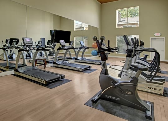 A'Cappella Gym Apartments in Lynnwood, WA