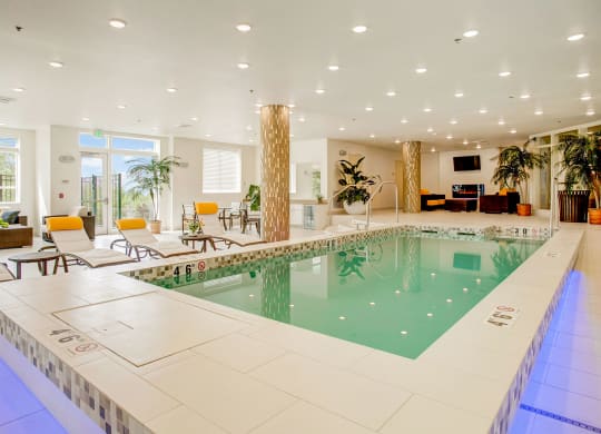 Heritage Hill Indoor Pool Apartments in Renton, WA
