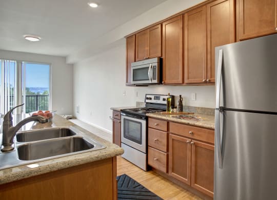 Heritage Hills kitchen Apartments in Renton, WA