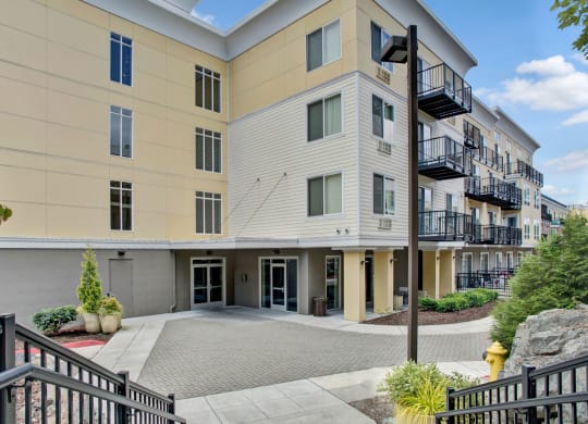 Heritage Hills exterior Apartments in Renton, WA