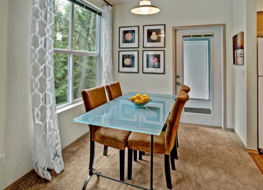 Portsmith Dining Room Apartments in Everett, WA