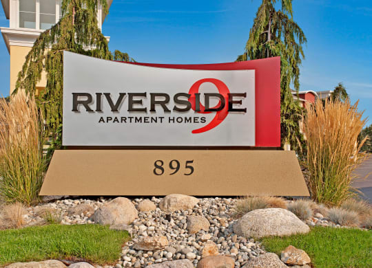 Riverside 9 Exterior Apartments in Wenatchee, WA