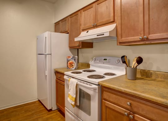 St James Tower Kitchen Apartments in Seattle, WA