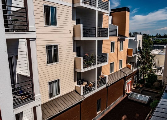 St James Tower Exterior Apartments in Seattle, WA