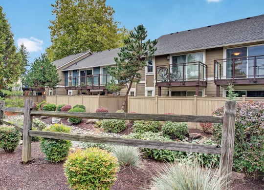 Vermont Exterior Apartments in Kenmore