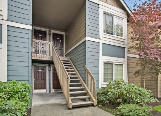 Vermont Exterior Apartments in Kenmore