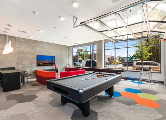 Vive Resident Lounge Apartments in Seattle, WA