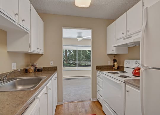 Watercrest Kitchen Apartments in Lake Forest Park, WA